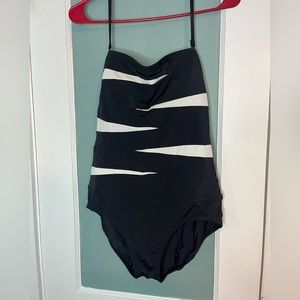 Women’s Ana one piece swimsuit size 10